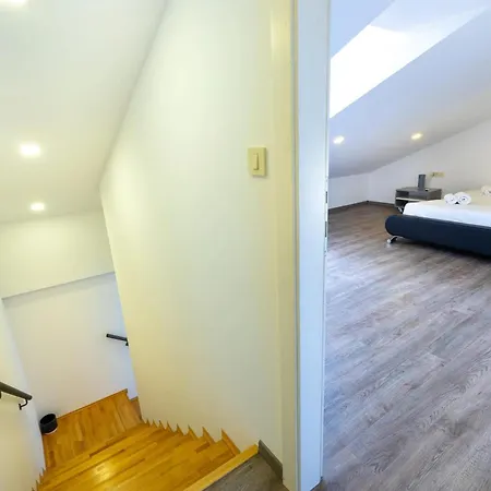 Modern In With Sea View * マカルスカ