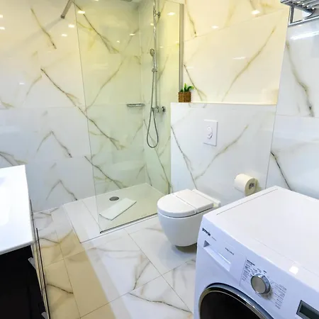 Modern Sea View Apartment Makarska