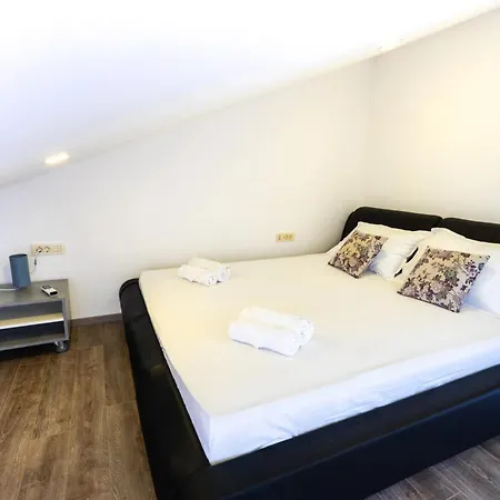 Modern Sea View Apartment
