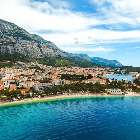 Modern In With Sea View *