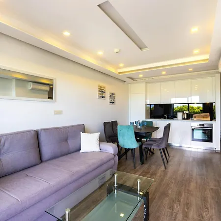 Modern Sea View Apartman *