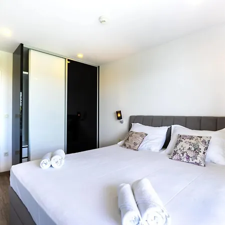 Modern Sea View Apartman